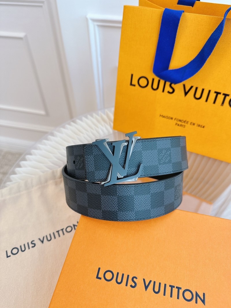 l0vis Vvtt0n belts